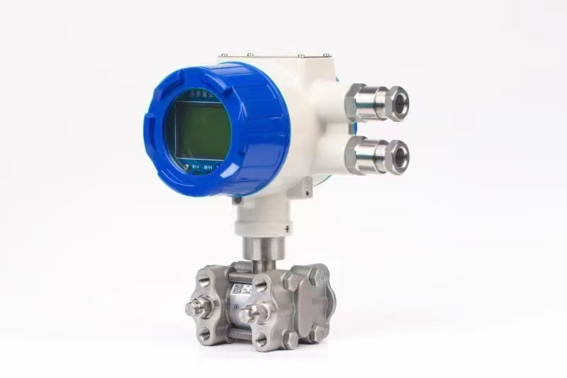 Latest company Cases about What is the difference between a Multi parameter Transmitter and a regular Pressure Transmitter? 
